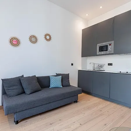 Garibaldi Square - Cosy 1bdr In The Old Town Niza