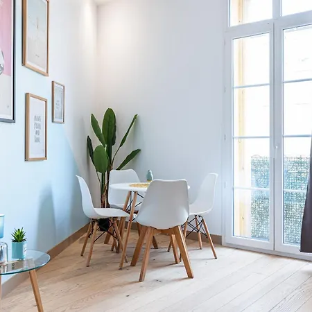 Garibaldi Square - Cosy 1bdr In The Old Town Niza
